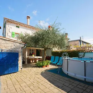 Ferienhaus House Mario, Peresiji